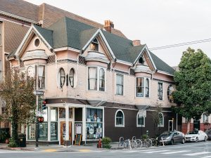 Madrone Art Bar